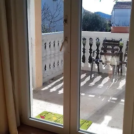 Apartment Mime Blata *