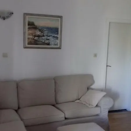 Apartment Mime Blata