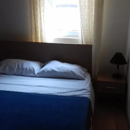 Apartment Mime Blata *